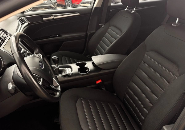Ford Mondeo cena 62000 przebieg: 167500, rok produkcji 2019 z Lądek-Zdrój małe 211